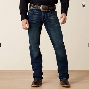 Ariat Relaxed Bootcut M4 Turnout Jeans NWOT